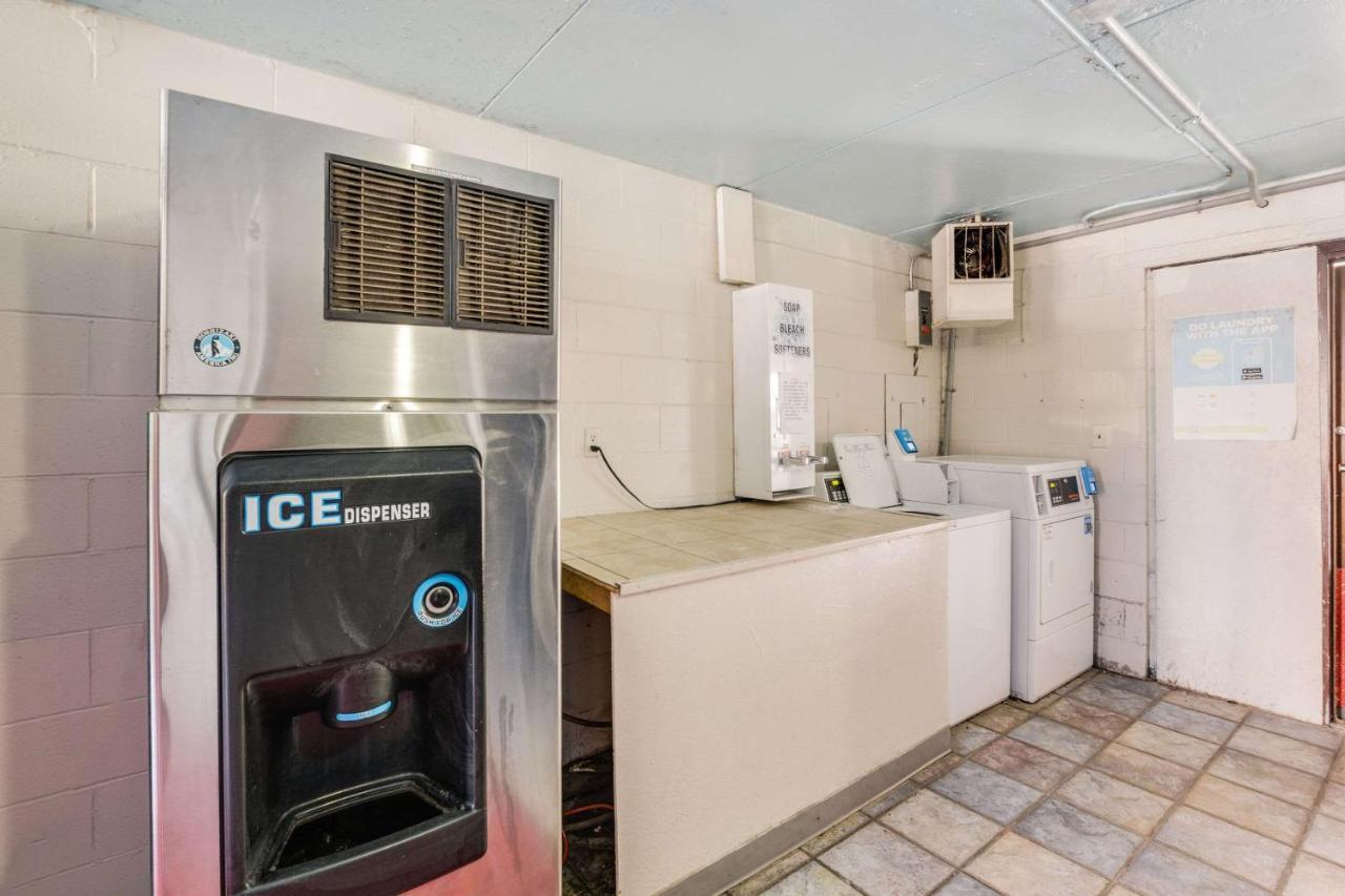 Econo Inn&suites Hotel Terre Haute